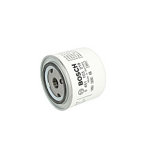Filtru ulei se potriveste. VOLVO 140 240 260 340-360 740 760 780 850 940 940 II 960 960 II C70 I PV 544 S40 I S70 S90 I V40 V70 VOLVO XC70 CROSS COUNTRY (295), Turism, 10.1997 - 10.2007 BOSCH 0 451 103 219
