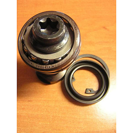 Set reparatie, stabilizator cabina sofer Set de reparatie a inclinarii cabinei Fata setat pentru 1 parte kitul contine: rulment SCANIA 4 PGRT 05.95- SMILE SC-018