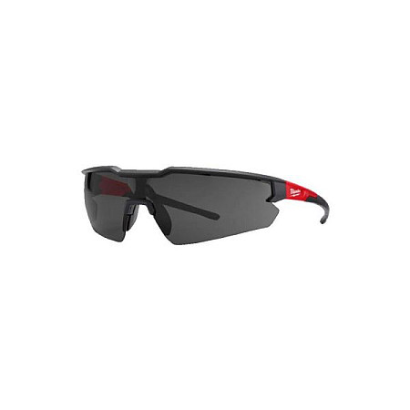 Protectia ochilor si fetei Protective glasses lens colour: shaded stadards: EN 166 EN 170 EN 172 colour: Black MILWAUKEE 4932478764