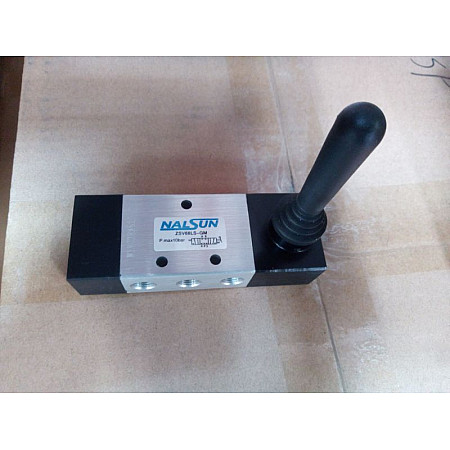 Accesorii si piese pentru dejantoare EVERT cuawor kontrolny do panelu sterowania ramienia ajutatorgo pt ap dejantat 885+PL338 nr ccuesci: 5502005 na shemacie nr 14 EVERT EVERTZT5502005