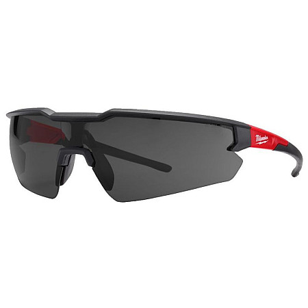 Protectia ochilor si fetei Protective glasses lens colour: shaded stadards: EN 166 EN 170 EN 172 colour: Black/Red MILWAUKEE 4932471882