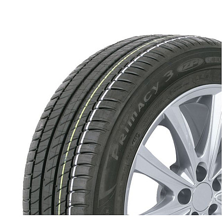 Anvelope vara PKW 596409 Primacy 3 MICHELIN Vara Anvelopa turism XL etichete: Din data de 01.05.2021: eficienta combustibil - B aderenta pe teren umed - A clasa de masurare a zgomotului i rezistenei la rulare MICHELIN 235/55R18 LOMI 104V PRIM3