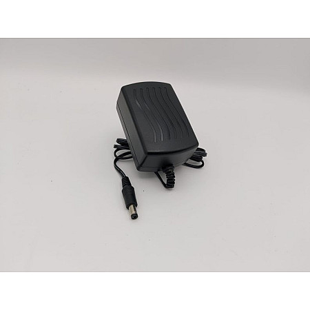 Acc-rii si piese de schimb p-u disp. de service p-u baterii LEMANIA ENERGY ladowarka CAP 12V pasuje do C10 1800 C18 960 LEMANIA ENERGY 0XLM2153