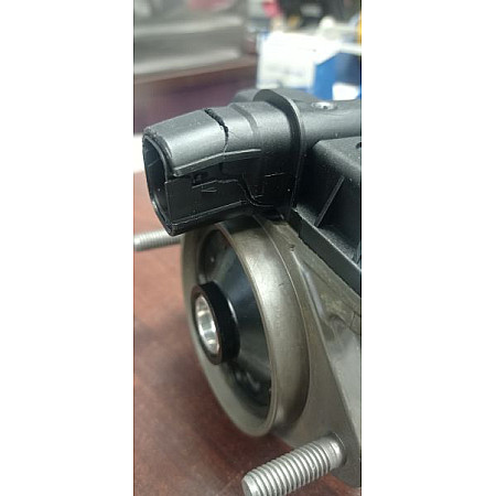 Supapa frana, frana de serviciu Main valve 13bar damaged socket EBS 5 ECU MAN KNORR K 039544 WYP