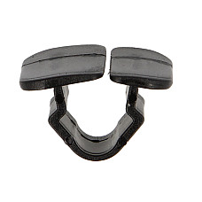 Pinul de izolare a compartimentului motorului Pinul de tapiterie aplicatie: placa hotei motorului cantitate per impachetare: 10 buc. AUDI A3 A4 B6 A4 B7 A4 B8 A5 A6 C5 A6 C6 A8 D2 A8 D3 Q5 Q7 TT SEAT ALTEA 03.94- ROMIX ROM 50146Z