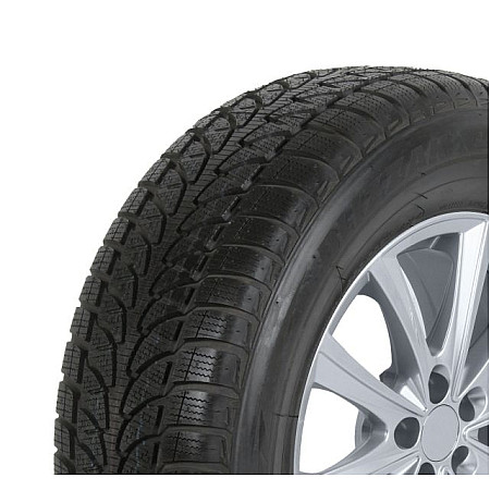 Anvelope iarna SUV/4x4 6817 Blizzak LM80 Evo BRIDGESTONE Iarna Anvelopa 4x4 / SUV 3PMSF M+S MO etichete: Din data de 01.05.2021: eficienta combustibil - D aderenta pe teren umed - C clasa de masurare a zgomotului BRIDGESTONE 235/60R18 ZTBR 103H LM8E