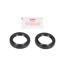 Etansare ulei suspensie fata Front suspension oil gaskets inner diameter: 39mm/outer diameter: 51mm/height: 8/105mm type: TCL quantity per packaging: 2pcs HONDA VT KAWASAKI W SUZUKI DR RG 125-800 1985-2013 ARIETE ARI.058